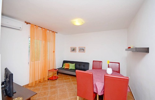 Rogoznica Apartment | 60 m² Apartment ∙ 2 bedrooms ∙ 4 guests
