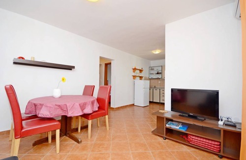 Rogoznica Apartment | 60 m² Apartment ∙ 2 bedrooms ∙ 4 guests