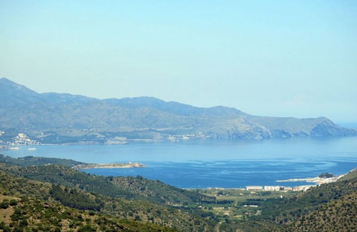 Llanca Apartment | 60 m² Apartment ∙ 3 bedrooms ∙ 7 guests