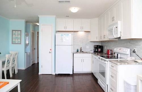 Gulf Shores Condo | 60 m² Condo ∙ 1 bedroom ∙ 4 guests