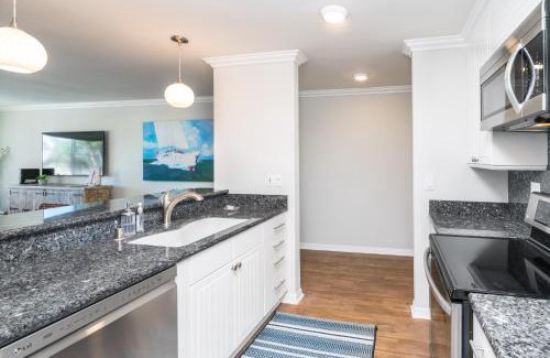 Balboa Peninsula House | 600 E Oceanfront 2B