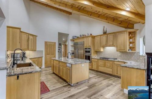 Galena Forest Estates House | 6000 sqft Pine House with indoor swimming pool