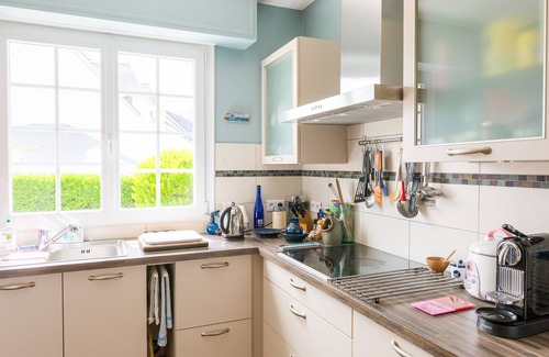 Saint-Guenole House | 600m from the beach, family house for 9