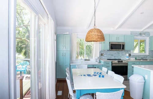 Saint Helena Island House | 601 Dolphin Rd