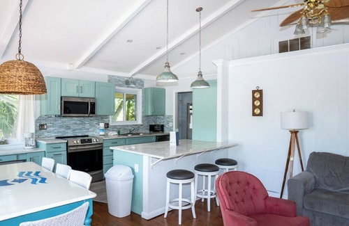 Saint Helena Island House | 601 Dolphin Rd