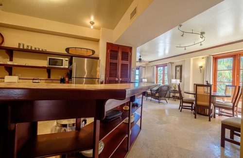 San Pedro Condo | 604 - 2nd Floor Ocean View Suite