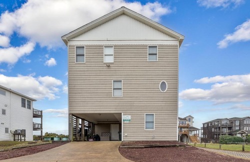 South Nags Head House | 6040 - Redheaded Mermaid by Resort Realty
