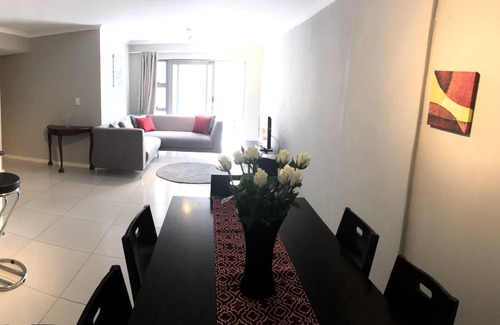 Claremont Apartment | 606 The Beaumont
