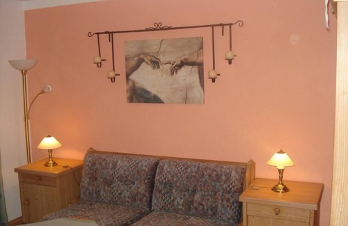 Honigsgrub Apartment | 60qm große Ferienwohnung für bis zu 4 Personen mit eigenem Balkon