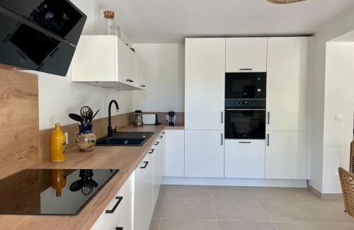 Boulouris-sur-Mer Apartment | 61 Boulouris Villa