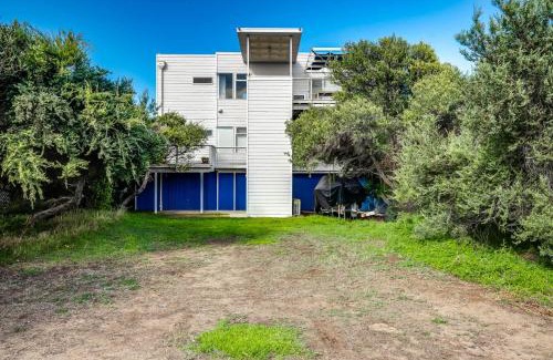 Goolwa South House | 61 Bristow-Smith Avenue Goolwa South - Linen Included