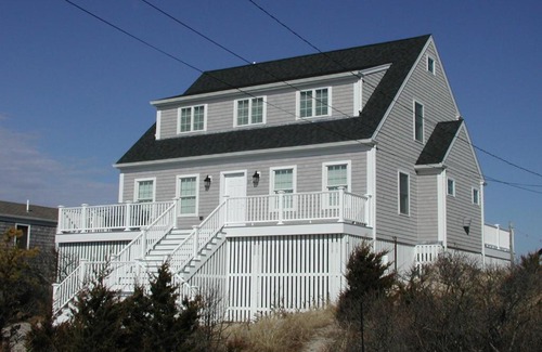 East Sandwich House | 61 North Shore Boulevard East Sandwich - - Cape Cod