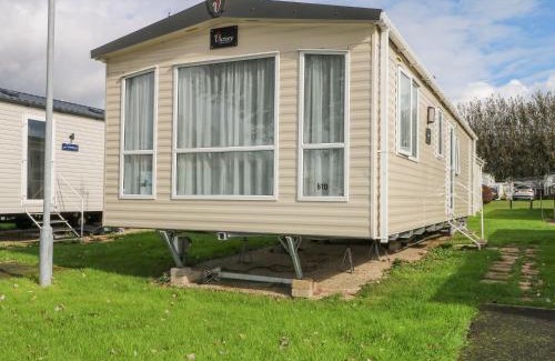 Bognor Regis House | 610 Caravan
