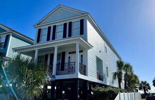 Surfside Beach House | 611A North Ocean Boulevard