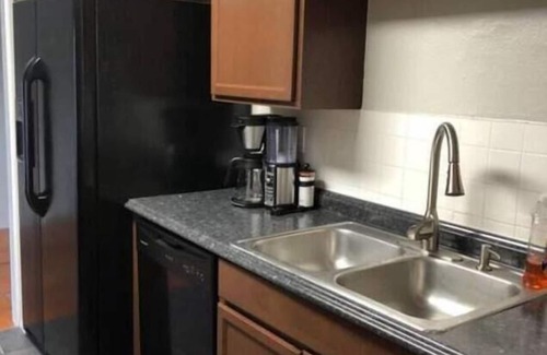 Windhover Cottage | 6148 Sandcrest · Across Street From Universal. Pool Sleep 8+