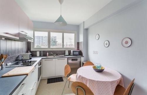 Bourg-l'Eveque Apartment | 62 m² Apartment ∙ 2 bedrooms ∙ 3 guests