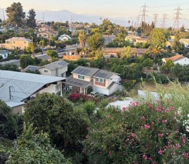 South San Gabriel Bed & Breakfast | 626 Retreat