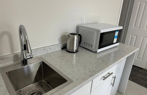 Niagara Falls Hotel | 6267 Persepolis Inn