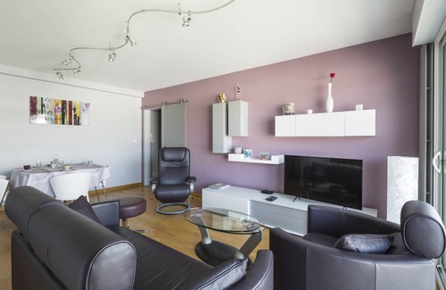 Bourg-l'Eveque Apartment | 63 m² Apartment ∙ 2 bedrooms ∙ 4 guests