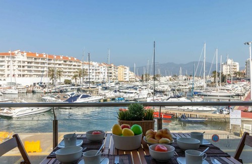 Empuriabrava Apartment | 63 m² Apartment ∙ 1 bedroom ∙ 4 guests