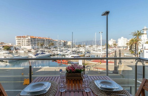 Empuriabrava Apartment | 63 m² Apartment ∙ 1 bedroom ∙ 4 guests