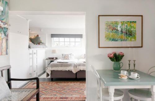 Clovelly Apartment | 64 on Clovelly