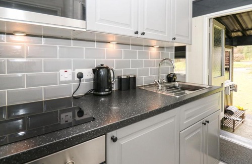 Cenarth House | 64 Penlan Holiday Park