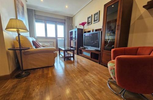 La Corredoria y Ventanielles Apartment | 640A Apartamento Laura
