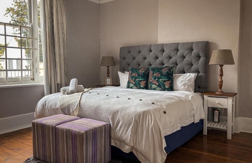 Grahamstown House | 65 Hill Street