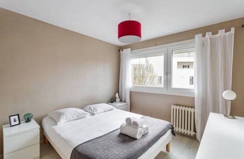 Bourg-l'Eveque Apartment | 65 m² Apartment ∙ 2 bedrooms ∙ 2 guests