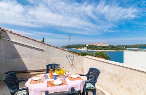 Pjescana Uvala Apartment | 65 m² Apartment ∙ 3 bedrooms ∙ 4 guests
