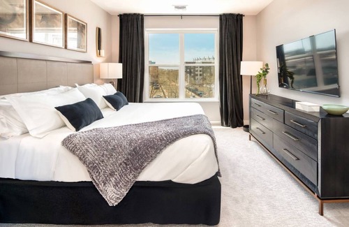 The Hill Apartment | 65 m² Apartment ∙ 1 bedroom ∙ 4 guests