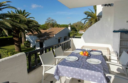 Pals Apartment | 65 m² Apartment ∙ 2 bedrooms ∙ 4 guests