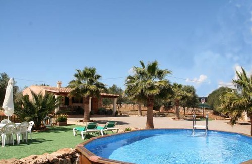 Cala Santany Ski Chalet | 65 m² Chalet ∙ 2 bedrooms ∙ 4 guests