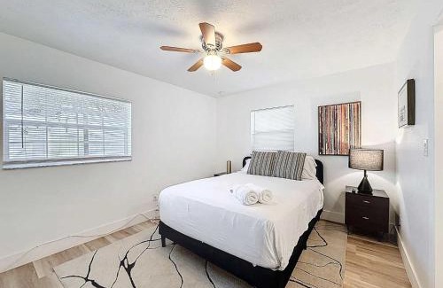 Orient Park House | 6616 Travis Blvd