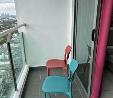 Bangi Sentral Apartment | 666 Evo Bangi with NETFLIX FREE WIFI