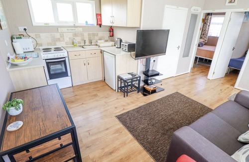 Chapel Saint Leonards Cottage | 68 Cherry Park