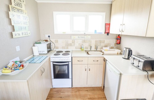 Chapel Saint Leonards Cottage | 68 Cherry Park