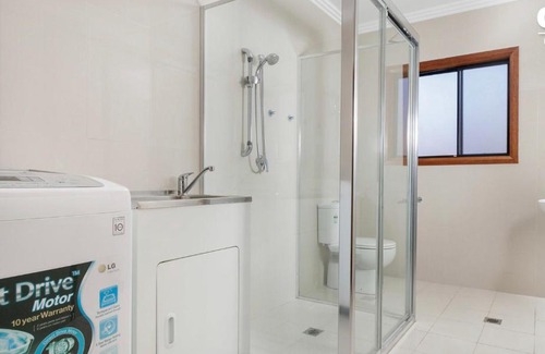 Campsie House | 68 Frederick