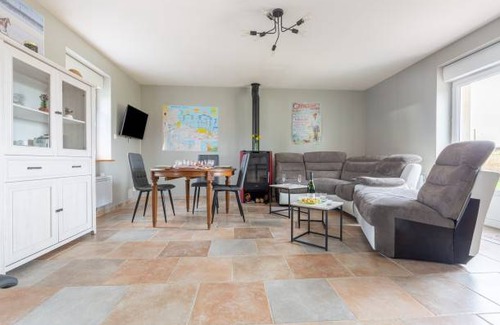 Audouville-la-Hubert House | 68 m² House ∙ 2 bedrooms ∙ 2 guests