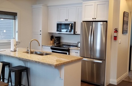 Muskoka Lakes House | 6A - 3 Bedroom Duplex