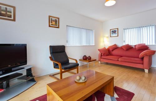 Bangor Apartment | 6a Cedar Grove