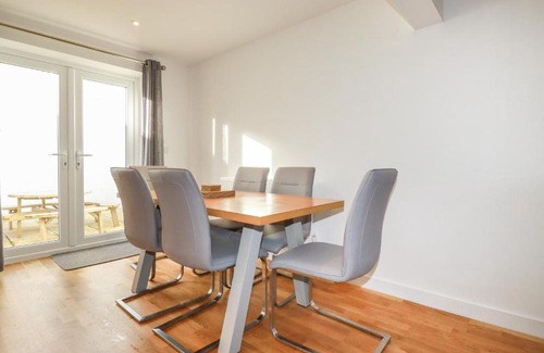 Harlyn House | 6A The Mews