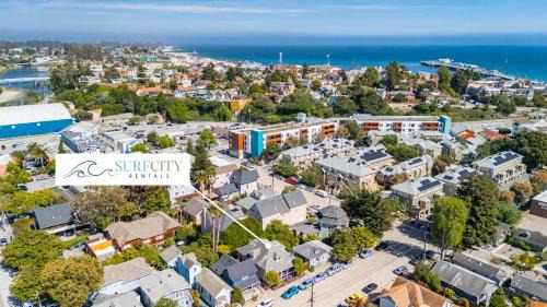 Westside Santa Cruz House | 6BD Downtown House Walk to Beach Boardwalk