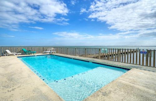 Flour Bluff House | 6BDR Bay Haven w Shared Waterfront Pool Boat Dock Keeper Trout by AvantStay