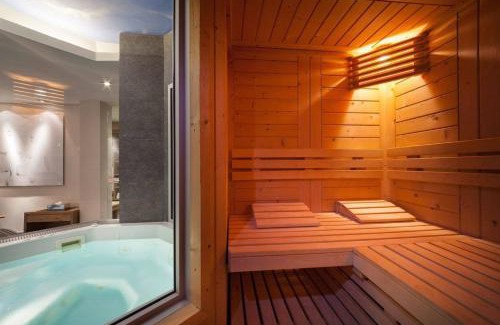 Courchevel Villa | 6BR Designer Chalet Grey 1850
