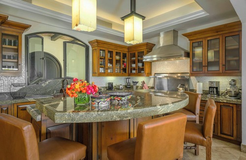 Buzzards Villa | 6BR Family Home in Puerto Los Cabos
