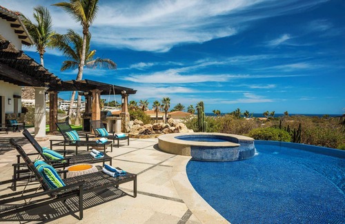 Buzzards Villa | 6BR Family Home in Puerto Los Cabos
