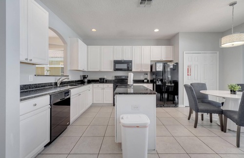 Veranda Palms House | 6BR Family Retreat by Nature Reserve