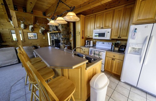 Forksville House | 6BR Luxurious Mountain Escape